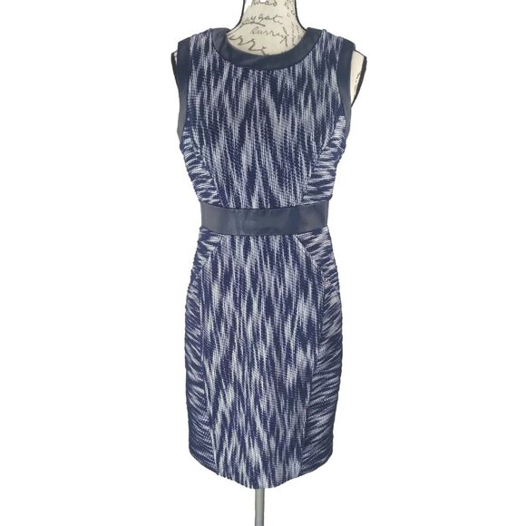 Milly NY USA Women's Dress Blue White Leather Trim Geometric Knit Sheath Size 4 - Picture 1 of 16